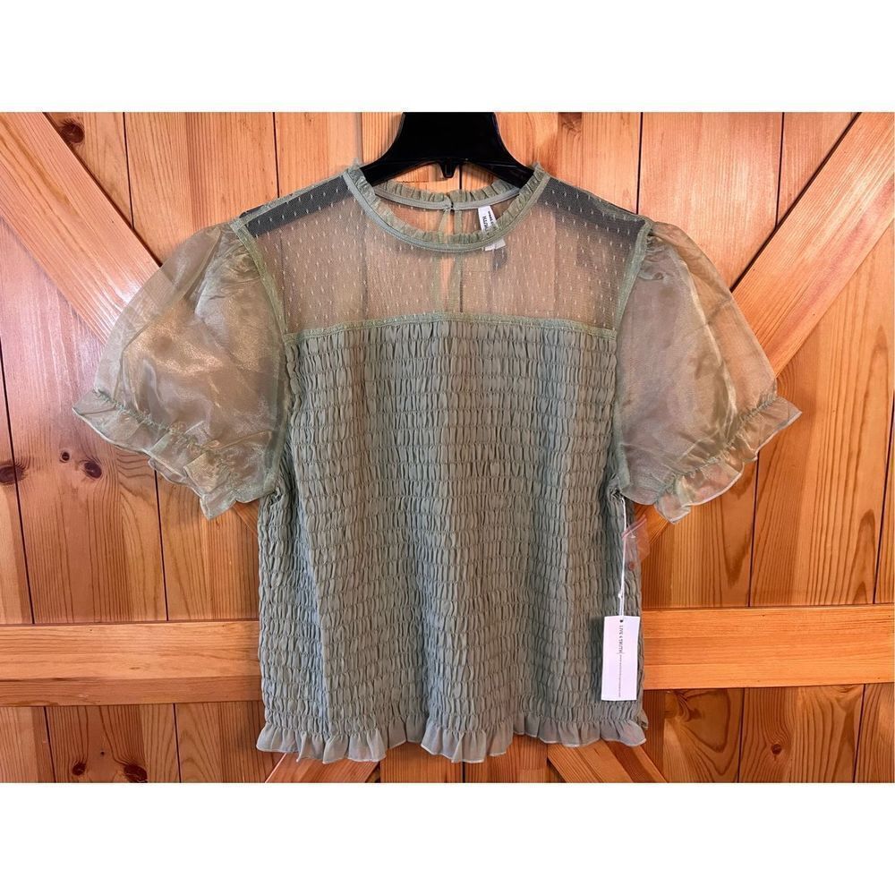Live 4 Truth puff sleeve green blouse size 2X NWT (2829)